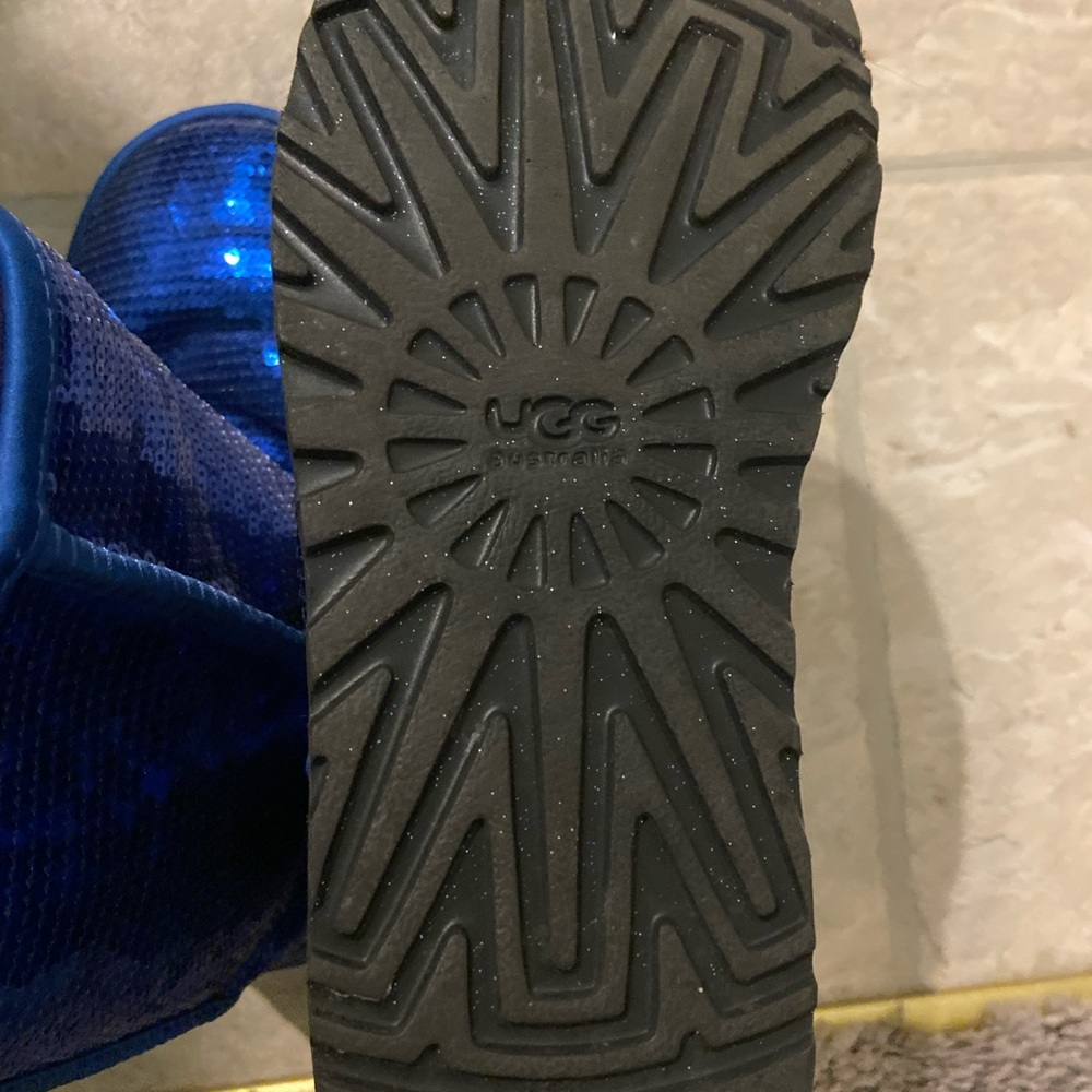 Ugg Boots, 6